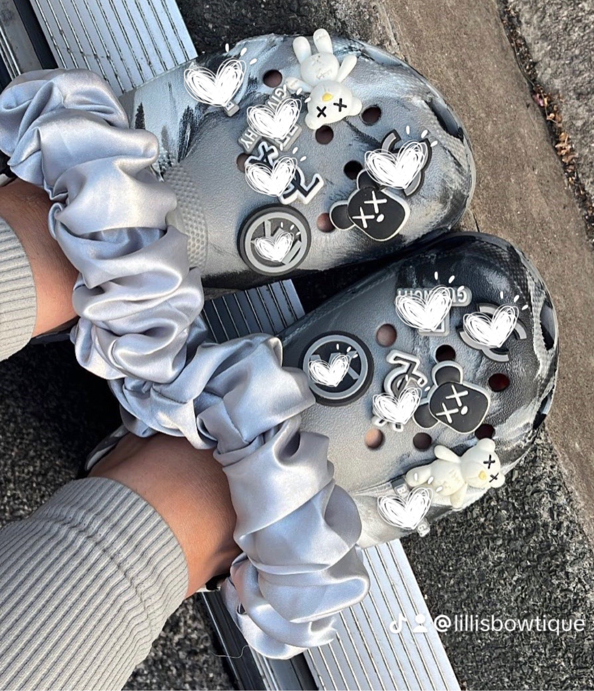 Croc strap scrunchies