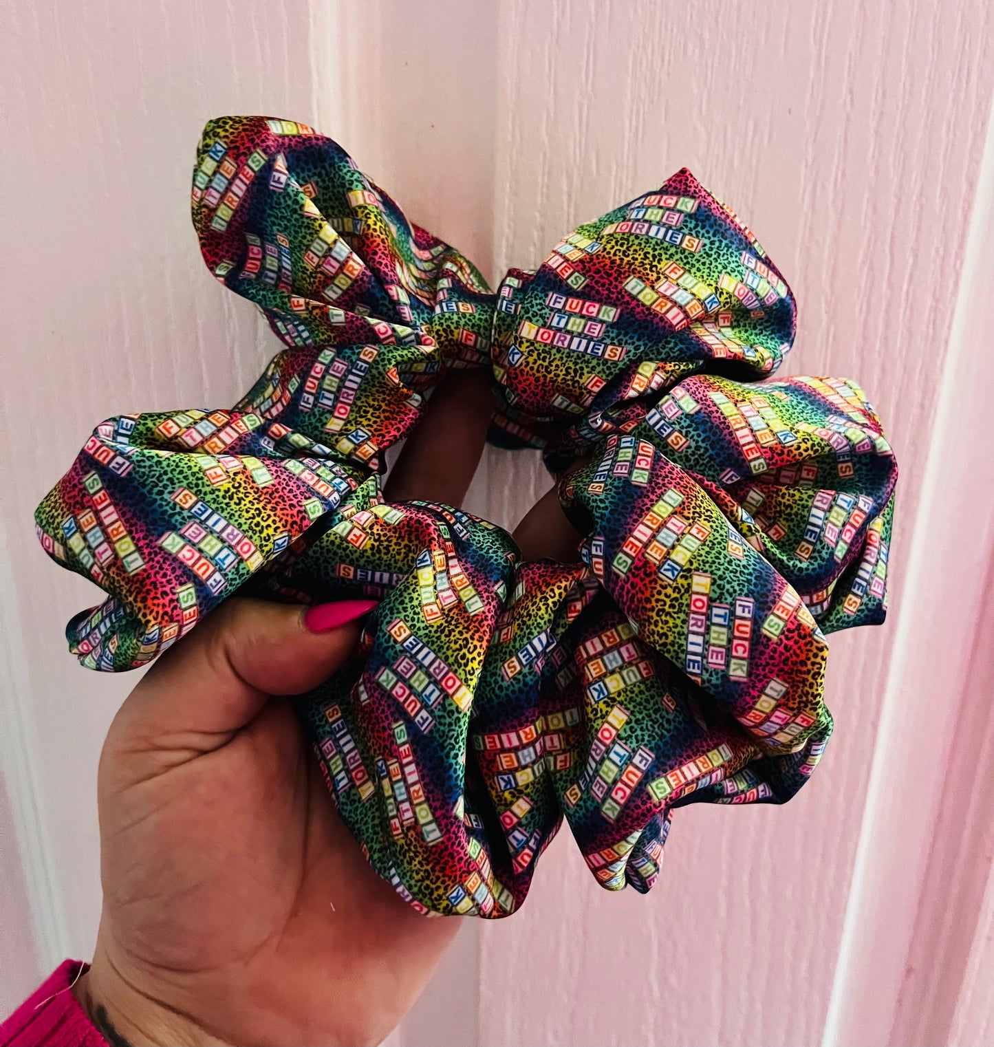 Anti political XXL scrunchies