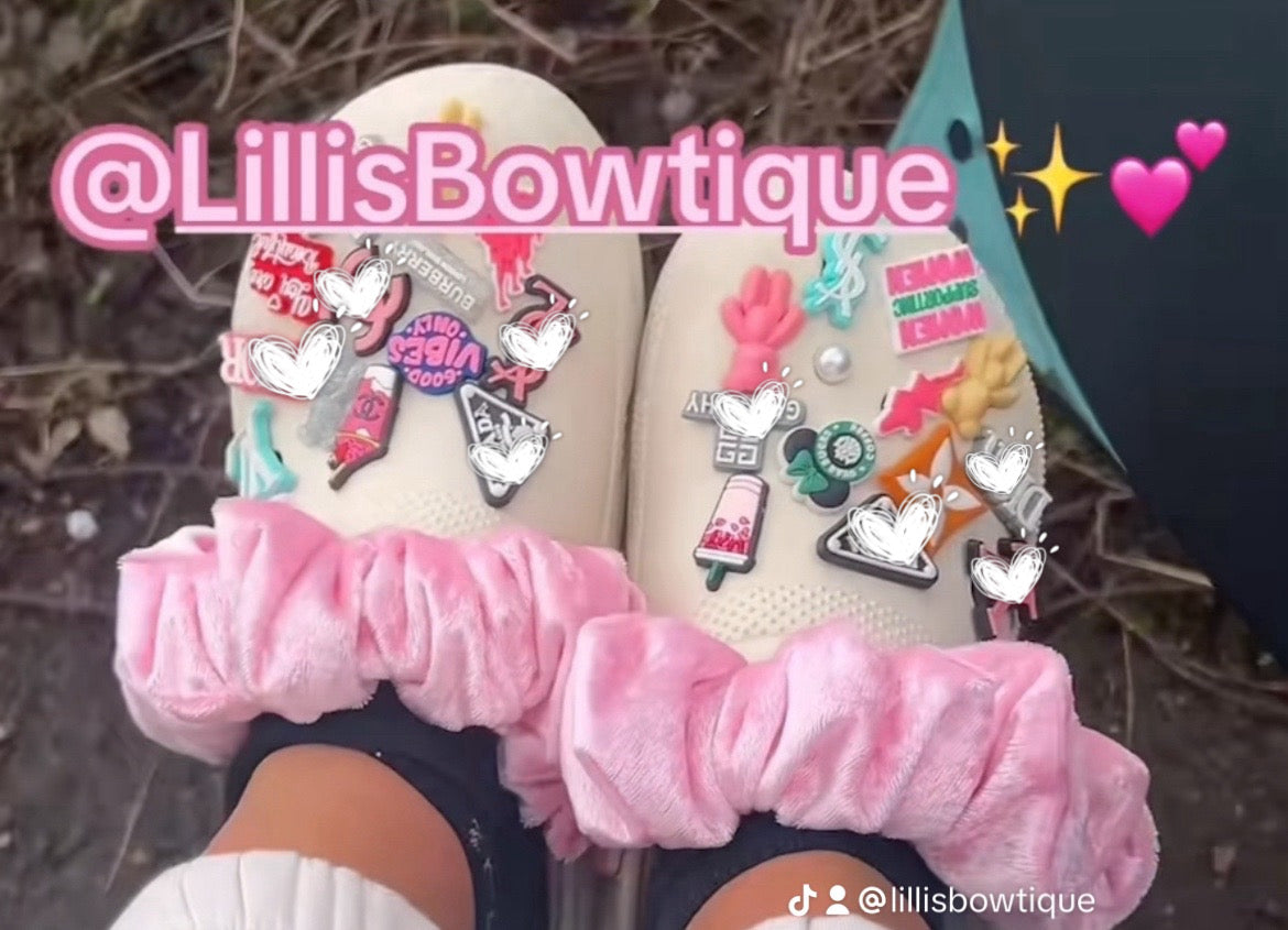Croc strap scrunchies