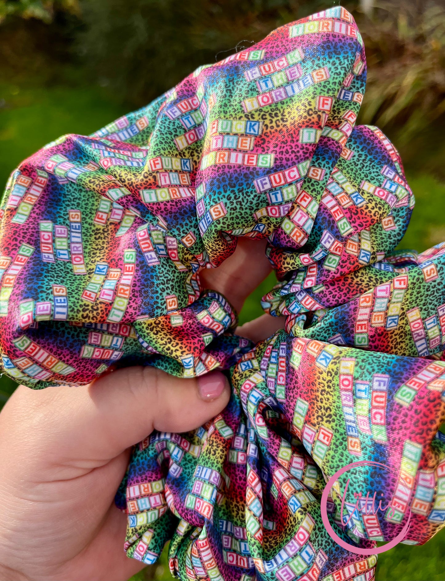 Anti political XXL scrunchies