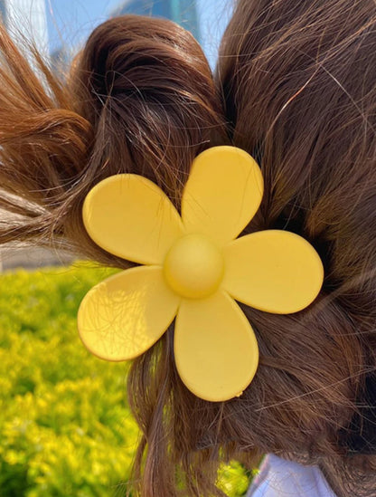 Flower claw clip