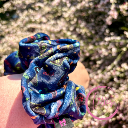 XL velvet squish scrunchie