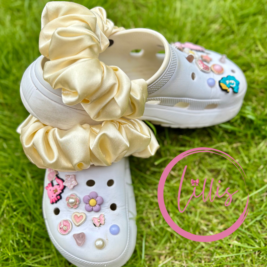 Croc strap scrunchies