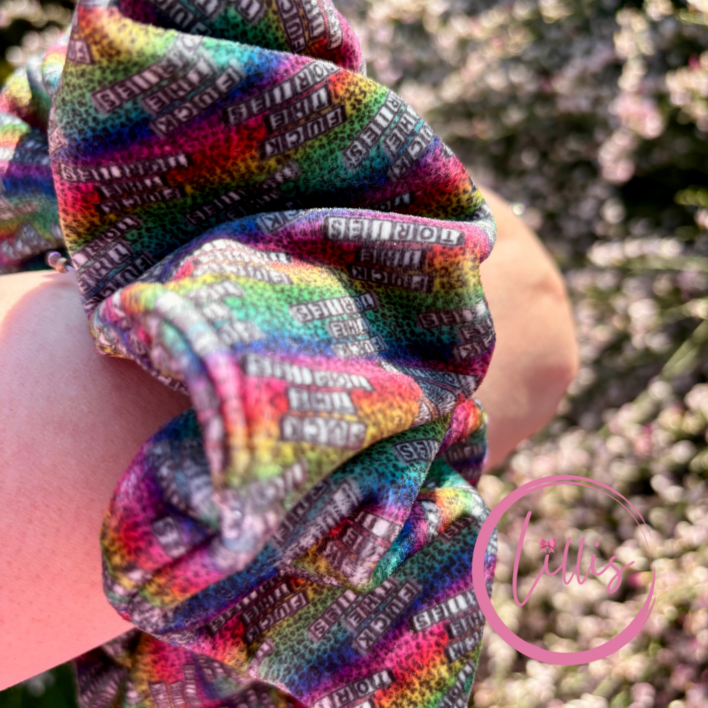 XL velvet squish scrunchie