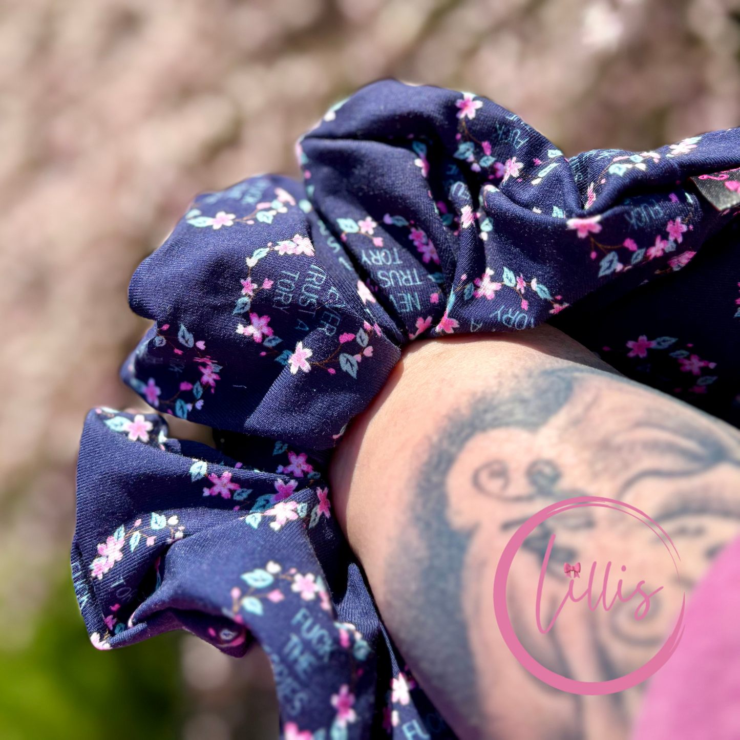 Anti political XXL  XL scrunchies