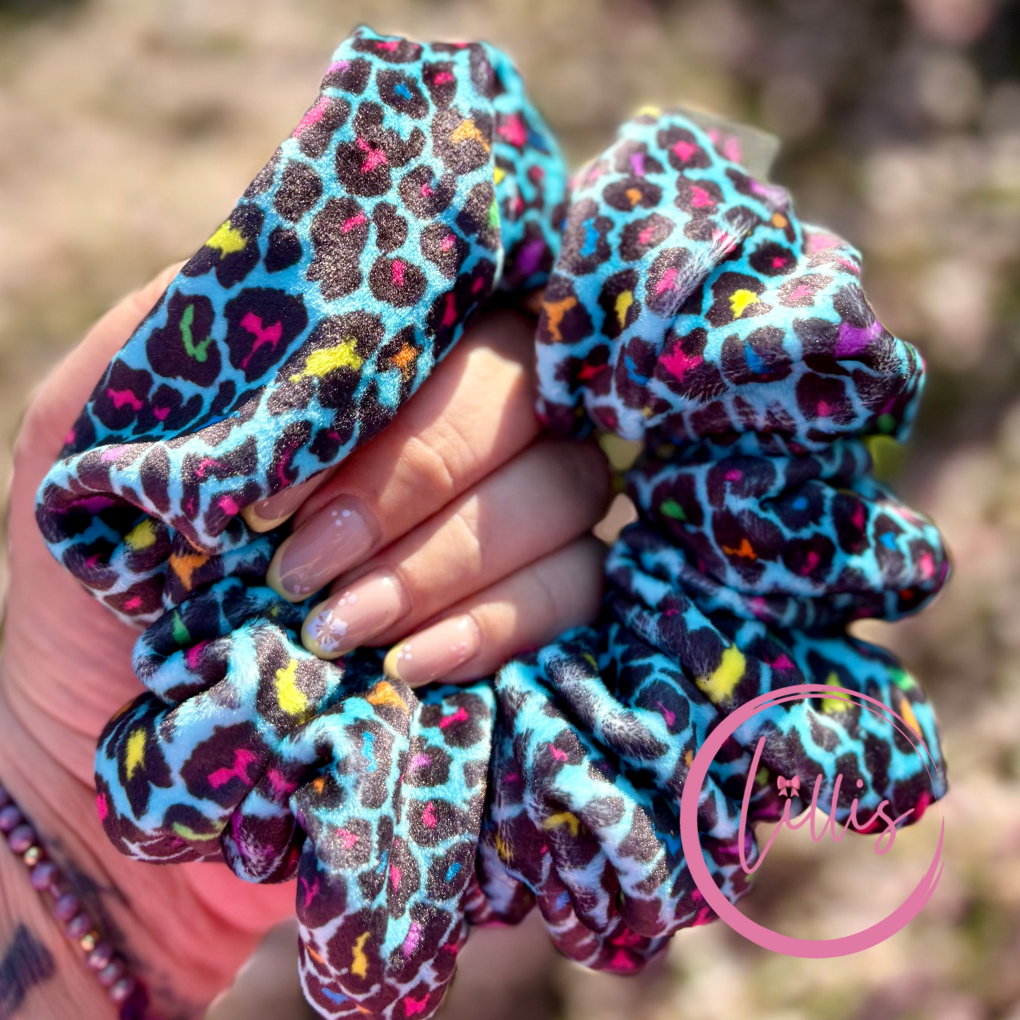 XL velvet squish scrunchie