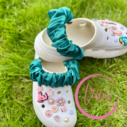 Croc strap scrunchies