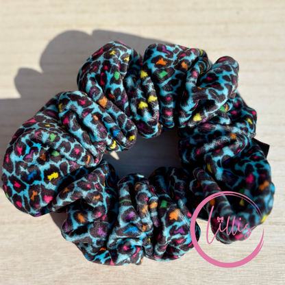XL velvet squish scrunchie