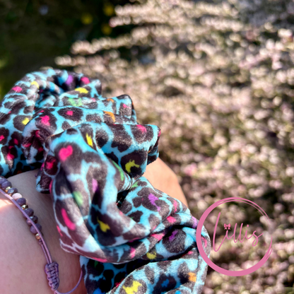 XL velvet squish scrunchie