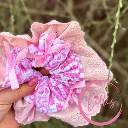 Ruffle scrunchie